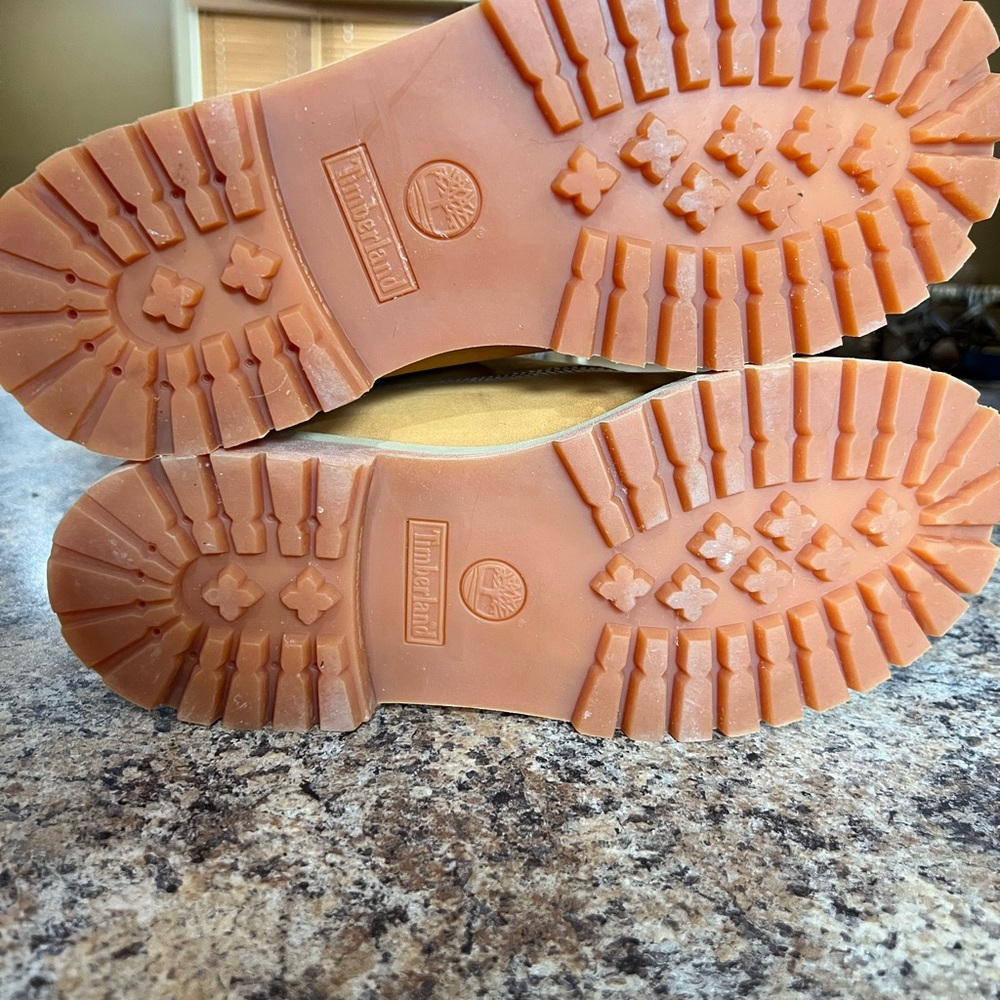 Timberland Men's Wheat Nubuck Boots - Picture 4 of 5